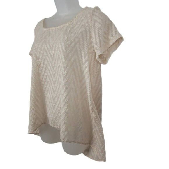 Gilli Ivory Blouse with Great Detailing on the Back Sz L - Picture 2 of 6